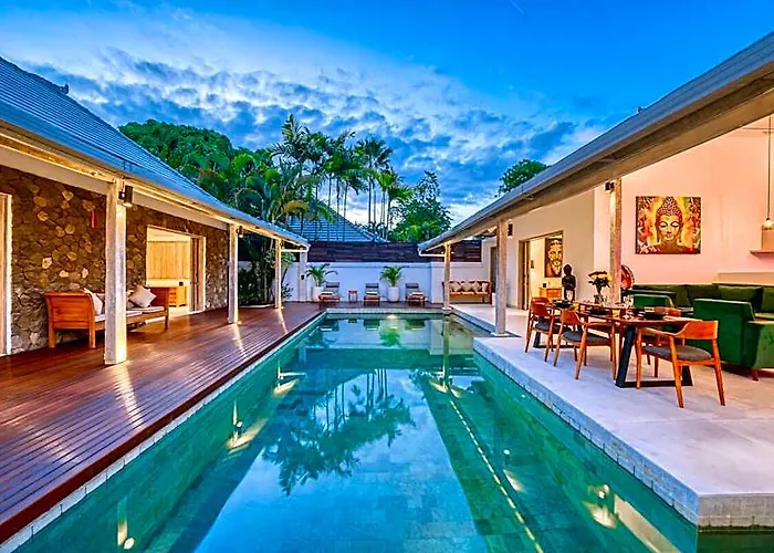 Beautiful Yang Tao In The Heart Of Seminyak With Private Staff ホテル