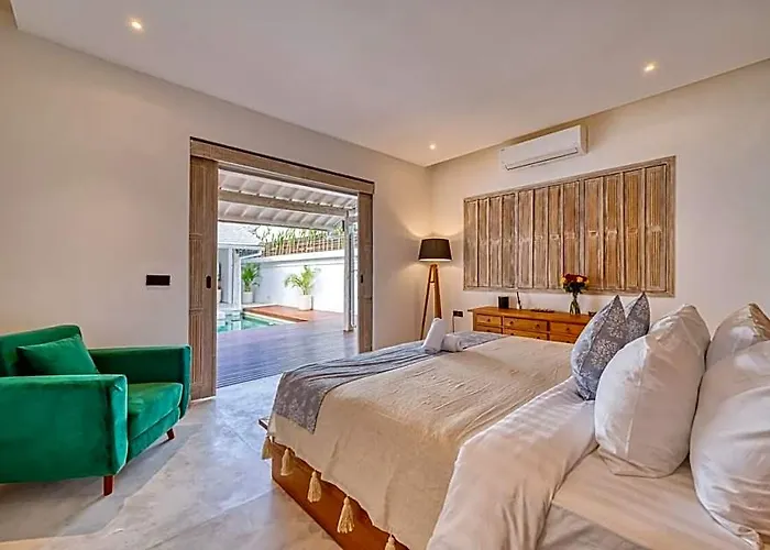 Beautiful Yang Tao In The Heart Of Seminyak With Private Staff ホテル 4*