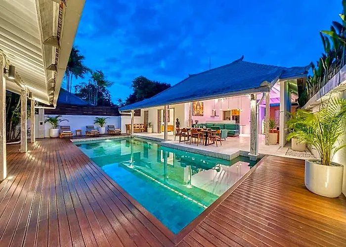 Beautiful Yang Tao In The Heart Of Seminyak With Private Staff 4* バリ島